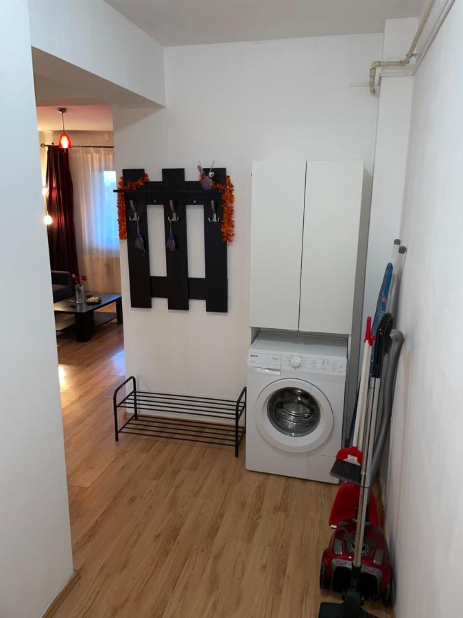 Motorway Alfa Apartament Apartment Arad Bagian luar foto
